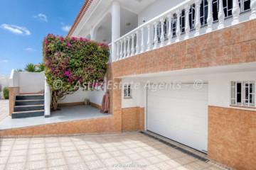 4 Bed  Villa/House for Sale, Valle San Lorenzo, Arona, Tenerife - AZ-1909