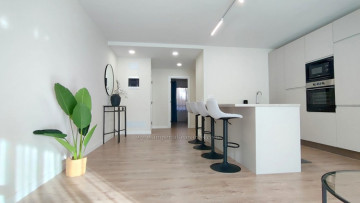 1 Bed  Flat / Apartment to Rent, Puerto de la Cruz, Tenerife - IC-AAP11897