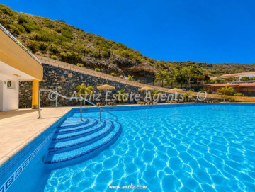2 Bed  Flat / Apartment for Sale, Costa Adeje, Tenerife - AZ-1910