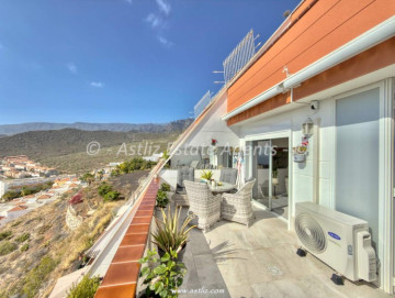 2 Bed  Flat / Apartment for Sale, Costa Adeje, Tenerife - AZ-1910