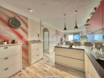 2 Bed  Flat / Apartment for Sale, Costa Adeje, Tenerife - AZ-1910