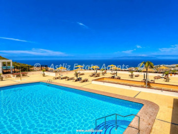 2 Bed  Flat / Apartment for Sale, Costa Adeje, Tenerife - AZ-1910