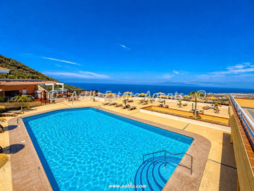 2 Bed  Flat / Apartment for Sale, Costa Adeje, Tenerife - AZ-1910