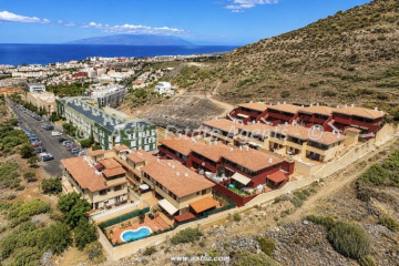 3 Bed  Flat / Apartment for Sale, Santa Cruz De Tenerife, Costa Adeje, Tenerife - AZ-1911