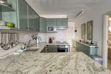 2 Bed  Flat / Apartment for Sale, Guia De Isora, Tenerife - AZ-1912