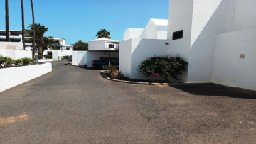 3 Bed  Villa/House for Sale, Costa Teguise, Lanzarote - LA-LA2031
