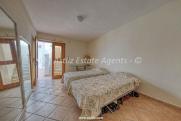 3 Bed  Flat / Apartment for Sale, Los Gigantes, Santiago Del Teide, Tenerife - AZ-1913