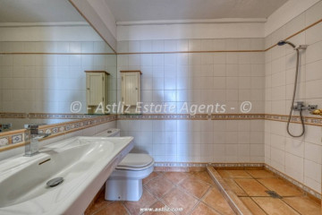 3 Bed  Flat / Apartment for Sale, Los Gigantes, Santiago Del Teide, Tenerife - AZ-1913