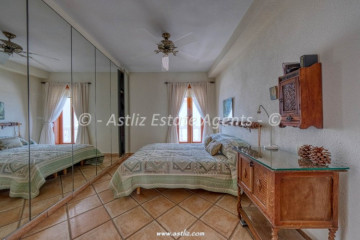 3 Bed  Flat / Apartment for Sale, Los Gigantes, Santiago Del Teide, Tenerife - AZ-1913