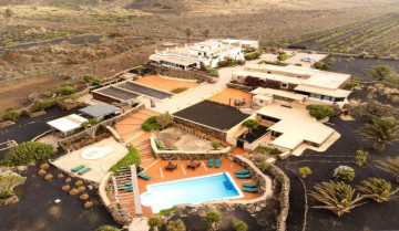 11 Bed  Property for Sale, Haria, Lanzarote - LA-LA2032