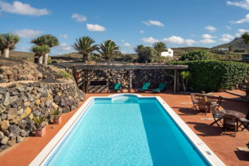 11 Bed  Property for Sale, Haria, Lanzarote - LA-LA2032