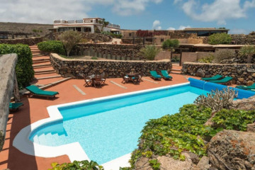 11 Bed  Property for Sale, Haria, Lanzarote - LA-LA2032