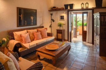 11 Bed  Property for Sale, Haria, Lanzarote - LA-LA2032