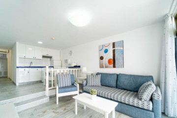 1 Bed  Flat / Apartment for Sale, San Bartolome de Tirajana, LAS PALMAS, Gran Canaria - CI-06118-CA-2934