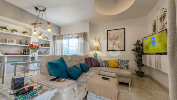 2 Bed  Flat / Apartment for Sale, Llano del Camello, Tenerife - NP-04491