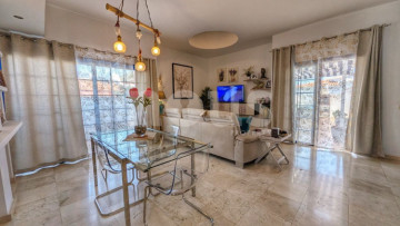 2 Bed  Flat / Apartment for Sale, Llano del Camello, Tenerife - NP-04491