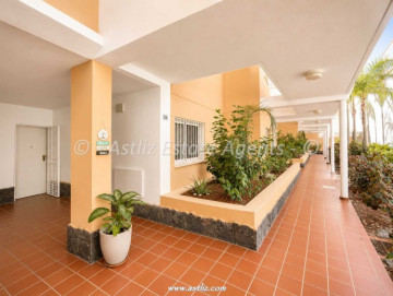 1 Bed  Flat / Apartment for Sale, Santa Cruz De Tenerife, Costa Adeje, Tenerife - AZ-1914