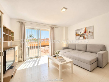 1 Bed  Flat / Apartment for Sale, Santa Cruz De Tenerife, Costa Adeje, Tenerife - AZ-1914