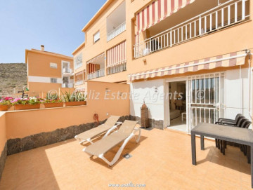1 Bed  Flat / Apartment for Sale, Santa Cruz De Tenerife, Costa Adeje, Tenerife - AZ-1914