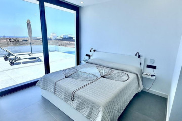 3 Bed  Villa/House for Sale, Costa Teguise, Lanzarote - LA-LA2033s