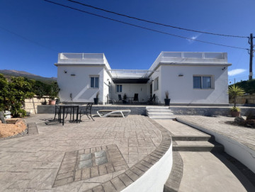 5 Bed  Villa/House for Sale, Los Blanquitos, Granadilla de Abona, Tenerife - MP-V0860-5C