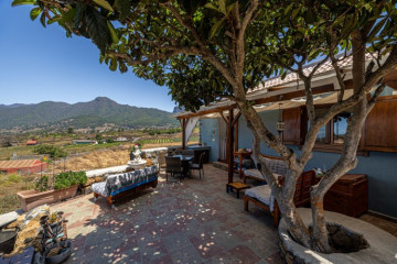 2 Bed  Villa/House for Sale, Tacande, El Paso, La Palma - LP-E848
