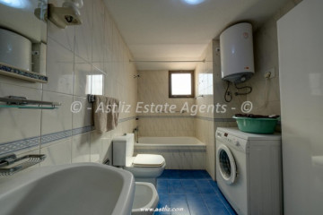 1 Bed  Flat / Apartment for Sale, El Varadero, Guia De Isora, Tenerife - AZ-1915