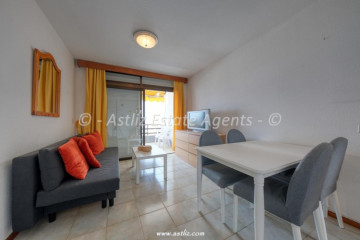 1 Bed  Flat / Apartment for Sale, El Varadero, Guia De Isora, Tenerife - AZ-1915