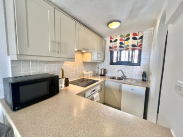 1 Bed  Flat / Apartment for Sale, Playa de Las Americas, Arona, Tenerife - MP-AP0982-1