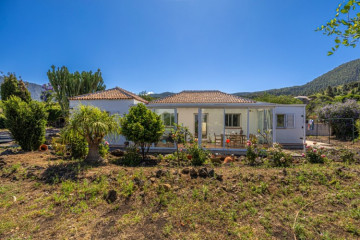 3 Bed  Villa/House for Sale, El Arenero, El Paso, La Palma - LP-E841