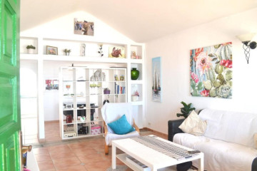 3 Bed  Villa/House for Sale, Tias, Lanzarote - LA-LA2036s