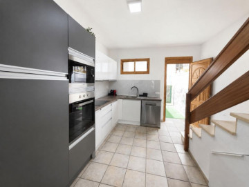 2 Bed  Villa/House for Sale, Las Palmas, Playa del Inglés, Gran Canaria - OI-19134