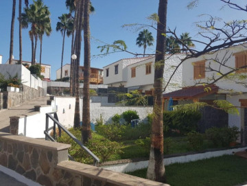 2 Bed  Villa/House for Sale, Las Palmas, Playa del Inglés, Gran Canaria - OI-19134