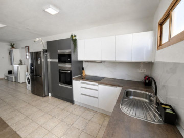 2 Bed  Villa/House for Sale, Las Palmas, Playa del Inglés, Gran Canaria - OI-19134