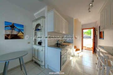 1 Bed  Flat / Apartment for Sale, El Varadero, Guia De Isora, Tenerife - AZ-1917