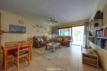 2 Bed  Flat / Apartment for Sale, Los Gigantes, Santiago Del Teide, Tenerife - AZ-1919
