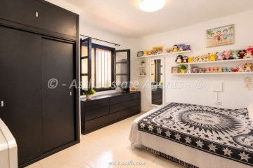 1 Bed  Flat / Apartment for Sale, Costa Adeje, Santa Cruz De Tenerife, Tenerife - AZ-1920
