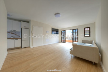 2 Bed  Flat / Apartment for Sale, Puerto De Santiago, Santiago Del Teide, Tenerife - AZ-1921