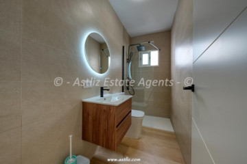 2 Bed  Flat / Apartment for Sale, Puerto De Santiago, Santiago Del Teide, Tenerife - AZ-1921