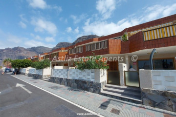 1 Bed  Flat / Apartment for Sale, Acantilados De Los Gigantes, Santiago Del Teide, Tenerife - AZ-1922