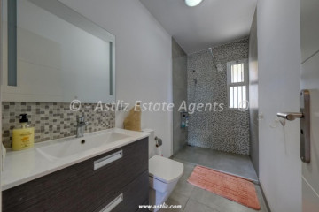 1 Bed  Flat / Apartment for Sale, Acantilados De Los Gigantes, Santiago Del Teide, Tenerife - AZ-1922
