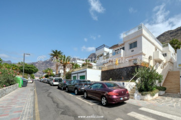 3 Bed  Flat / Apartment for Sale, Acantilados De Los Gigantes, Santiago Del Teide, Tenerife - AZ-1923