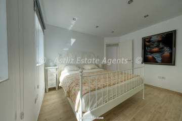 3 Bed  Flat / Apartment for Sale, Acantilados De Los Gigantes, Santiago Del Teide, Tenerife - AZ-1923