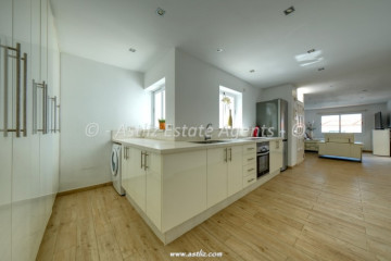 3 Bed  Flat / Apartment for Sale, Acantilados De Los Gigantes, Santiago Del Teide, Tenerife - AZ-1923