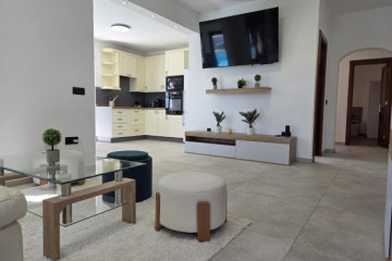 4 Bed  Villa/House for Sale, Playa Blanca, Lanzarote - LA-PB094