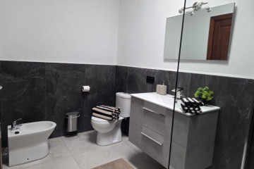 4 Bed  Villa/House for Sale, Playa Blanca, Lanzarote - LA-PB094