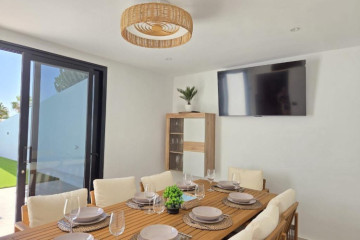 4 Bed  Villa/House for Sale, Playa Blanca, Lanzarote - LA-PB094