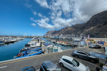 2 Bed  Flat / Apartment for Sale, Acantilados De Los Gigantes, Santiago Del Teide, Tenerife - AZ-1924