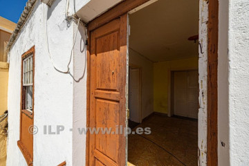4 Bed  Villa/House for Sale, In the urban area, El Paso, La Palma - LP-E853