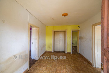 4 Bed  Villa/House for Sale, In the urban area, El Paso, La Palma - LP-E853